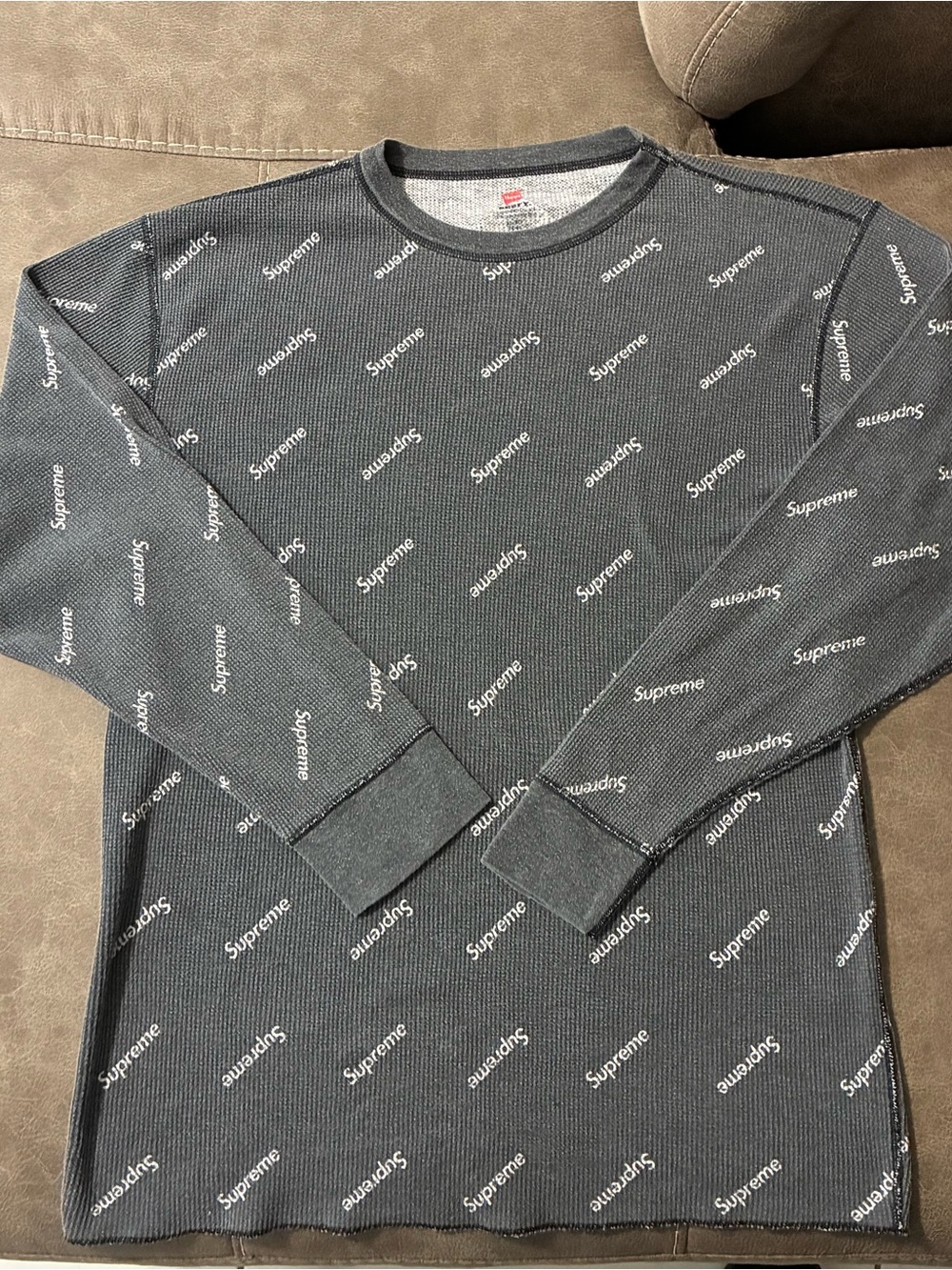 Hanes supreme Men's Black Logo Crew Neck Long Sleeve Knit T-Shirt XL